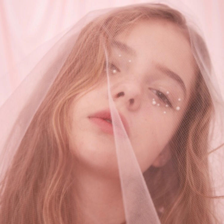 6686体育铁牌作者Scarlett