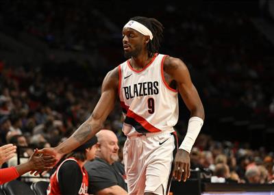 格兰特和阿夫迪亚同时得分20+，率队打出高效攻击迎首胜